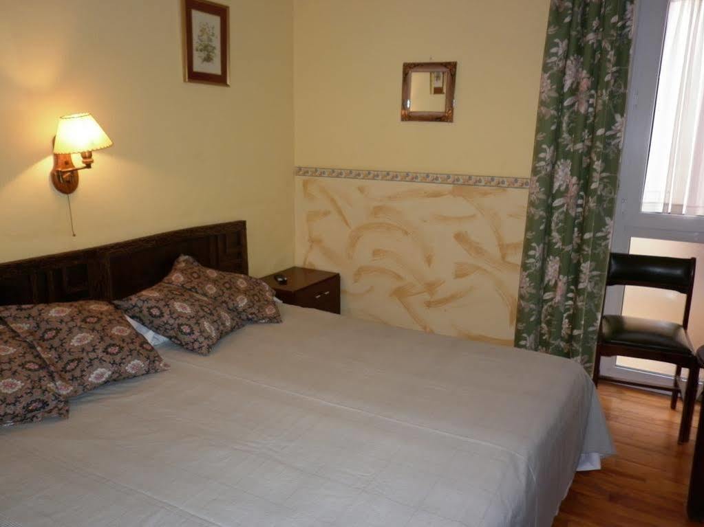 Fonda Cerdanya Hotel Puigcerdà Zewnętrze zdjęcie